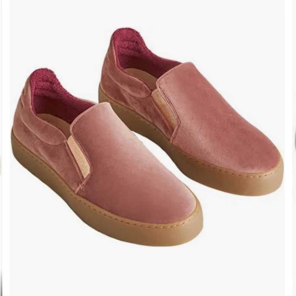 Boden Slip On Velvet Trainers Loafers Dusty Rose Pink Size 7 NWOB Cottagecore